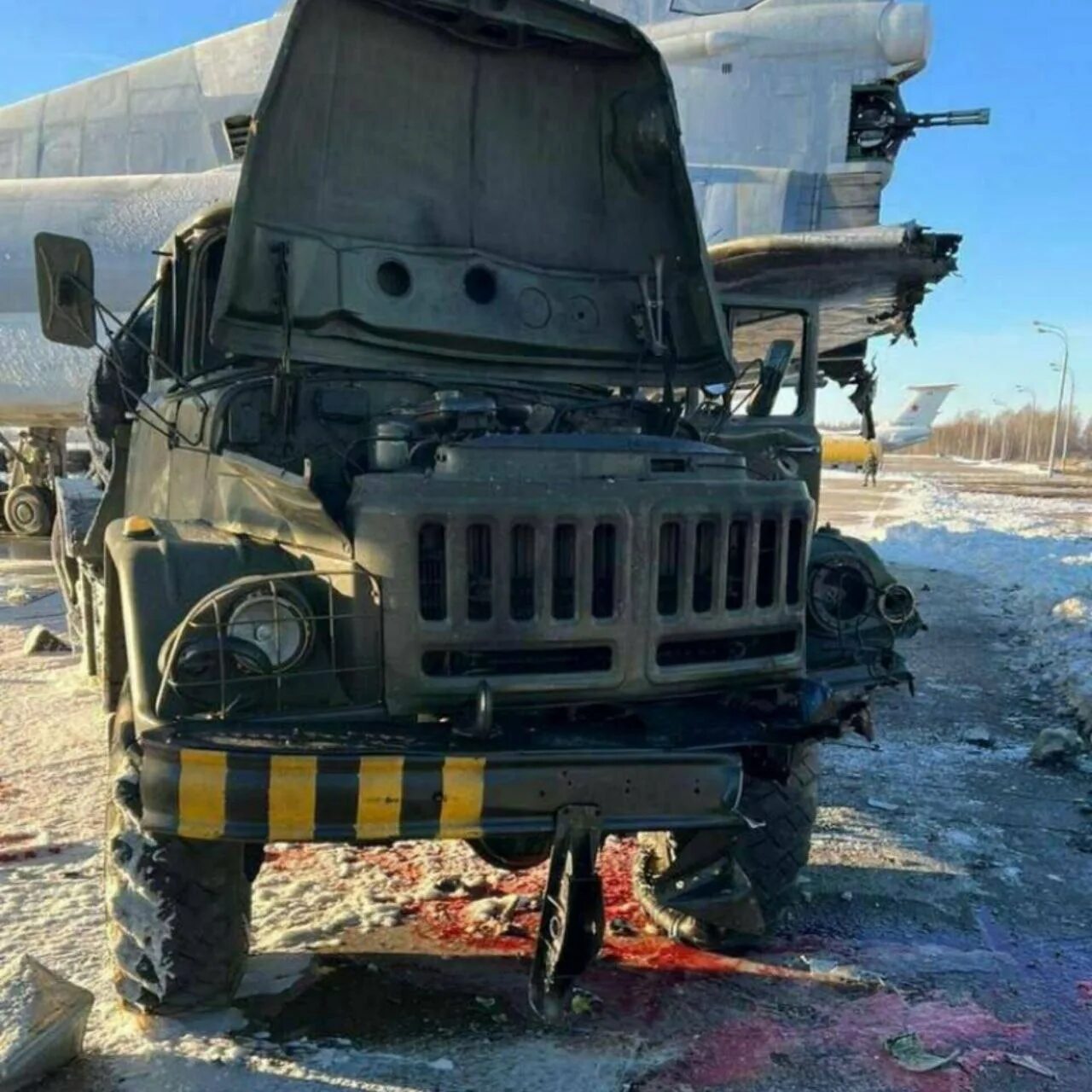 Энгельс взрывы на аэродроме сегодня. Аэродром Дягилево Рязань. V на Российской военной технике.