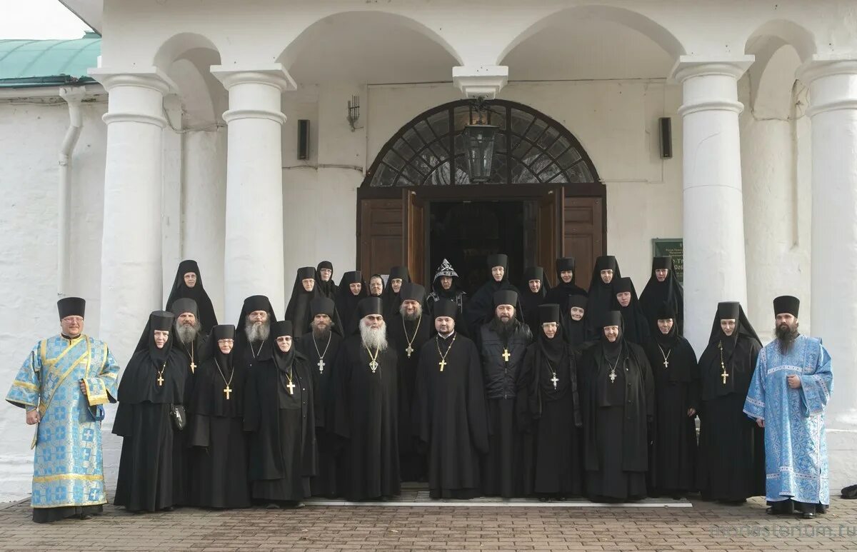 Свято Успенский епархиальный женский монастырь Александров. Свято-Успенский монастырь Старица братия монастыря. Красноярск братия монастыря Свято-Успенский мужской монастырь. Настоятель Свято-Успенского епархиального монастыря. Сайт свято успенского монастыря