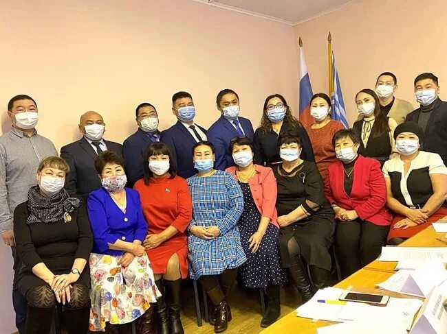 Овюрский кожуун с хандагайты. Администрация с. Год народных инициатив в республике тыва. Чеди хольский администрации председатель. Администрация тоджинского кожууна.