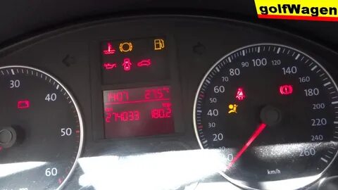 Лампочка на гольфе горит