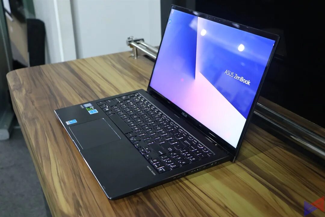 Ноутбук asus zenbook flip. ASUS ZENBOOK Flip ux562. Асус зенбук флип 15. ASUS ZENBOOK Flip 15 ux564ei. ASUS ZENBOOK q407i.