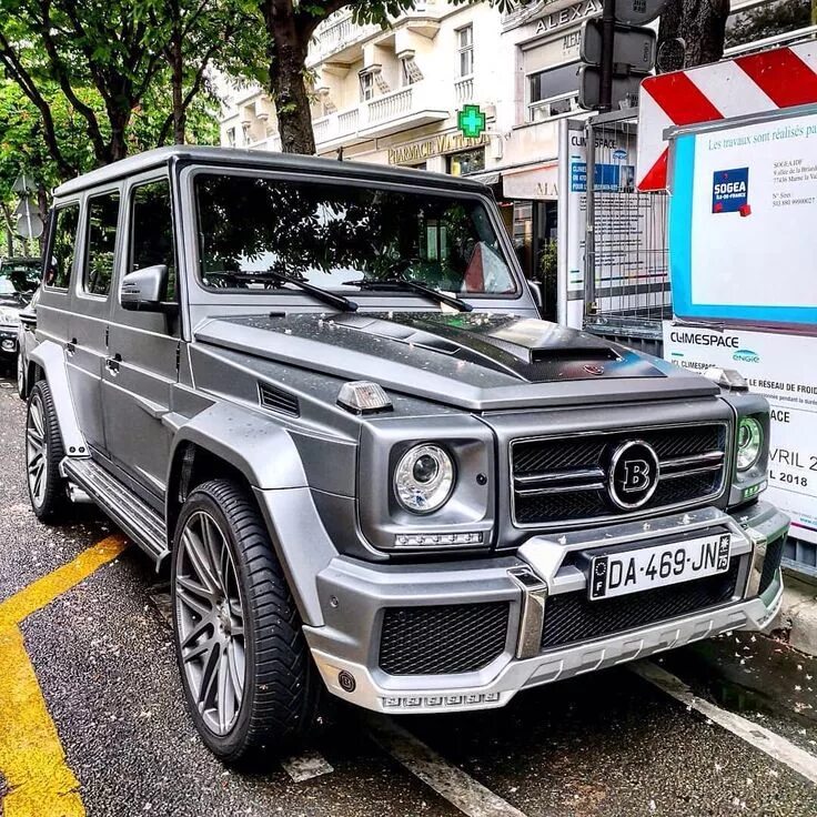 Машина гелик а4. Мерседес Гелендваген Брабус. Mercedes AMG g63 g Wagon. Mercedes Benz g63 Brabus. G63 Брабус.