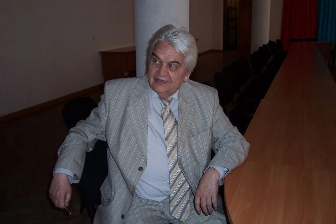 крылатов композитор википедия