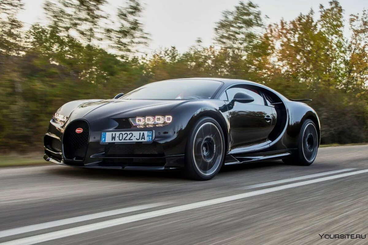 Бугатти широн в россии. Бугатти чирон. Широн что это. Бугатти шерон 2020. Бугатти шерон шерон.