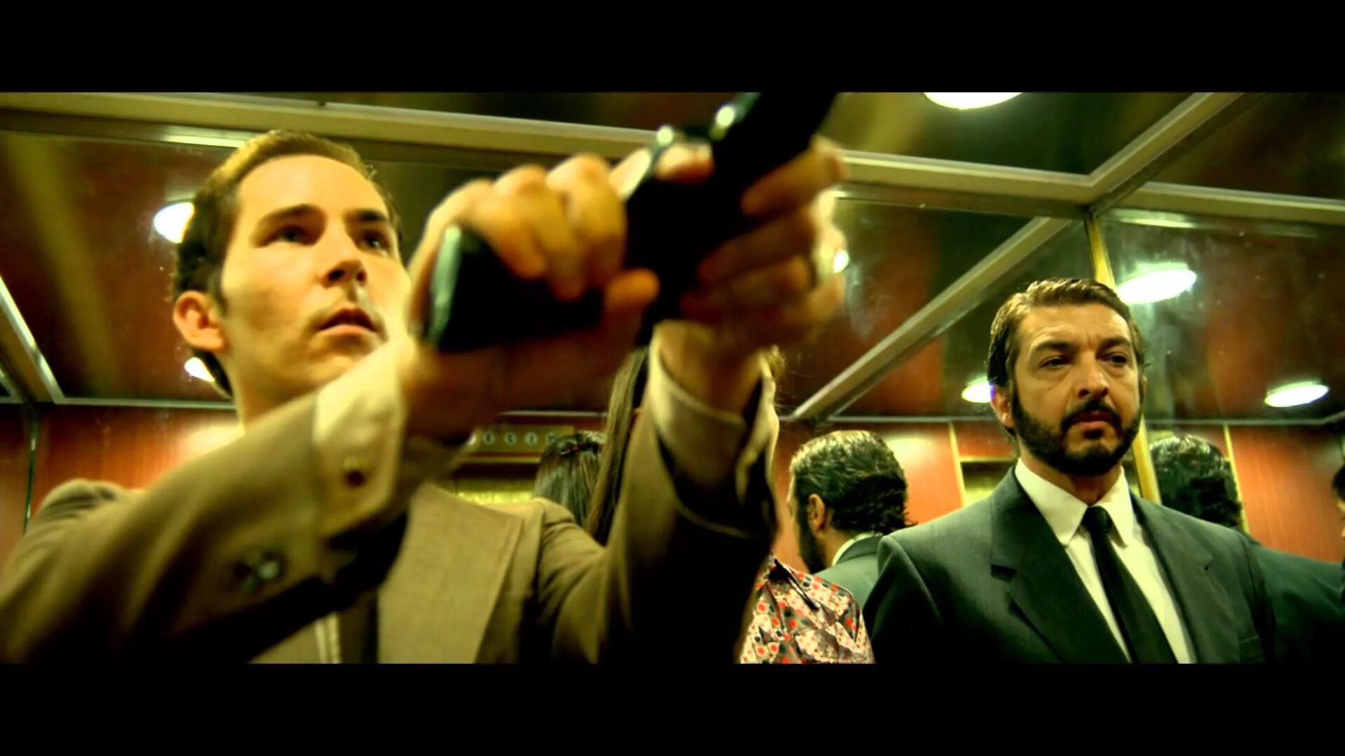 Тайна в их глазах постер. The secret in their eyes 2009. Тайна в его глазах 2009 постер. Тайна в его глазах / el secreto de sus ojos. Тайна в их глазах фильм 2015 постер.