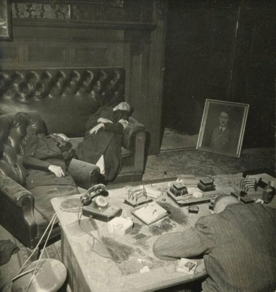 Дэвид Шерман фотограф. Бургомистр Лейпцига 1945. Ли Миллер фотографии войны. В ванне гитлера ли миллер ванной