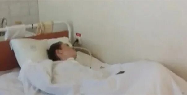Больница отказала в операции. В больнице после операции. мальчик после операции в больнице.