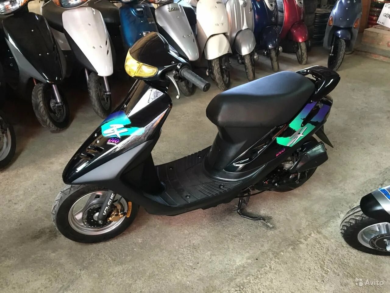 Хонда дио 28 zr. Хонда дио аф 28. Хонда дио аф 28. Дио 28 sr. Honda dio af 28 sr.