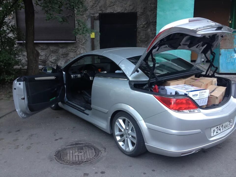 Багажник Opel Astra h TWINTOP. Astra TWINTOP 1,8 багажник.