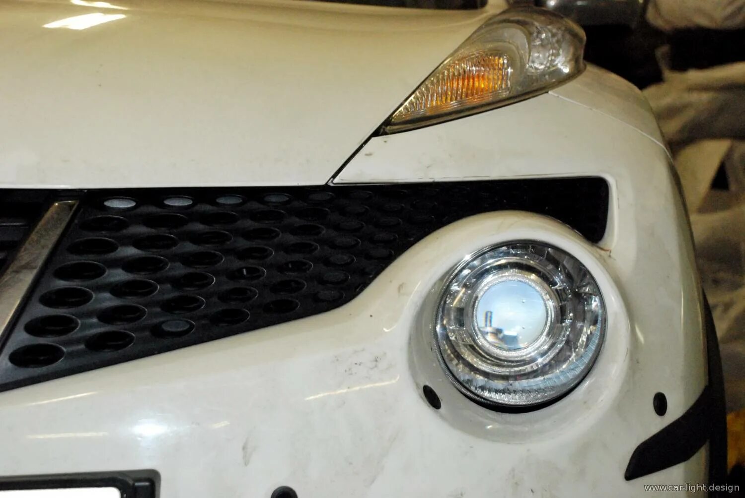 Как заменить стекло фары джук Замена фары Nissan Juke (1G), 1,6 л, 2011 года запчасти DRIVE2