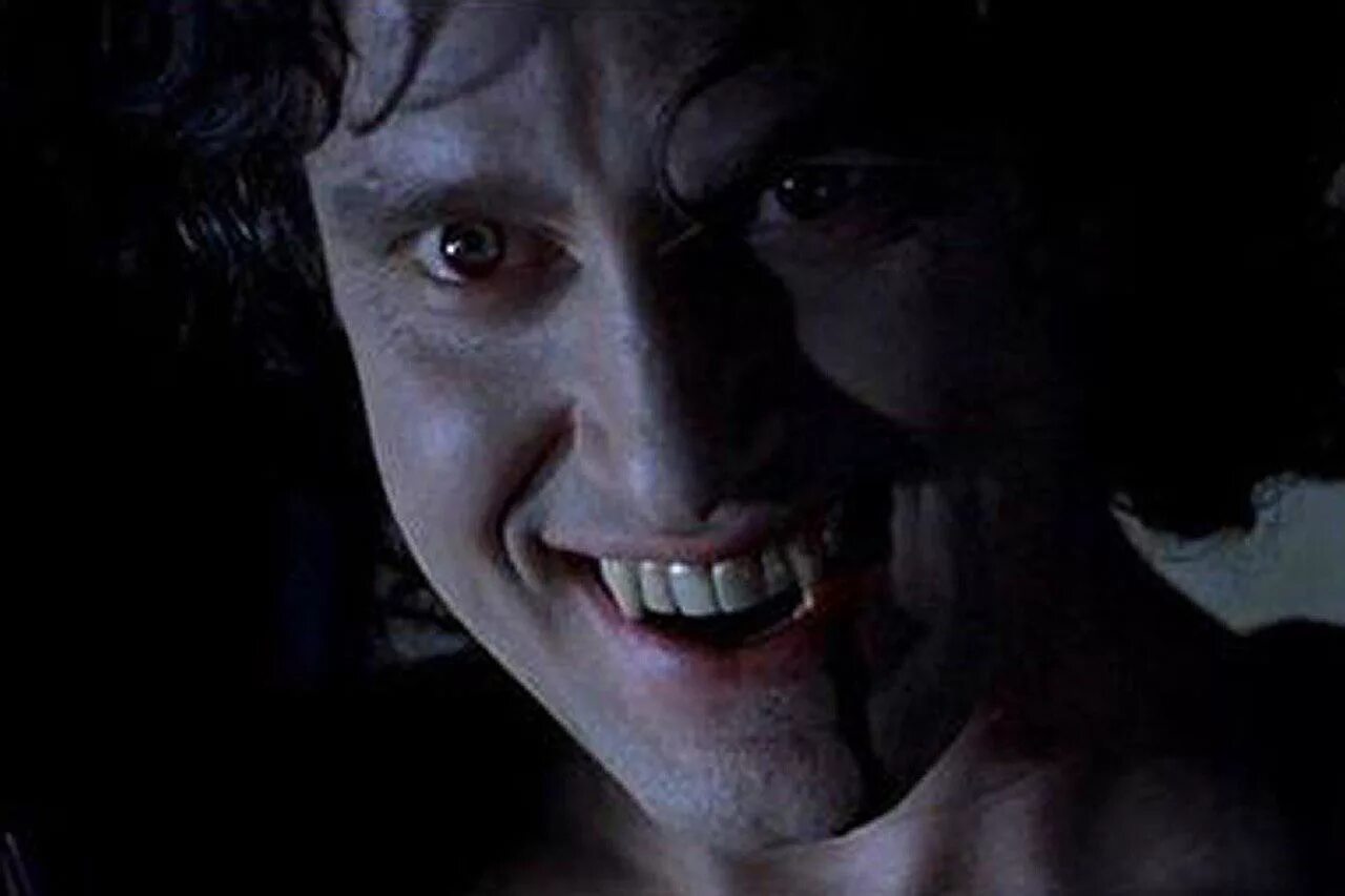 Дракула ван хельсинг вампир. Сумерки дракула. Лесли нильсен вампир. Про вампиров дракула. Дракула 1992 гари олдман.