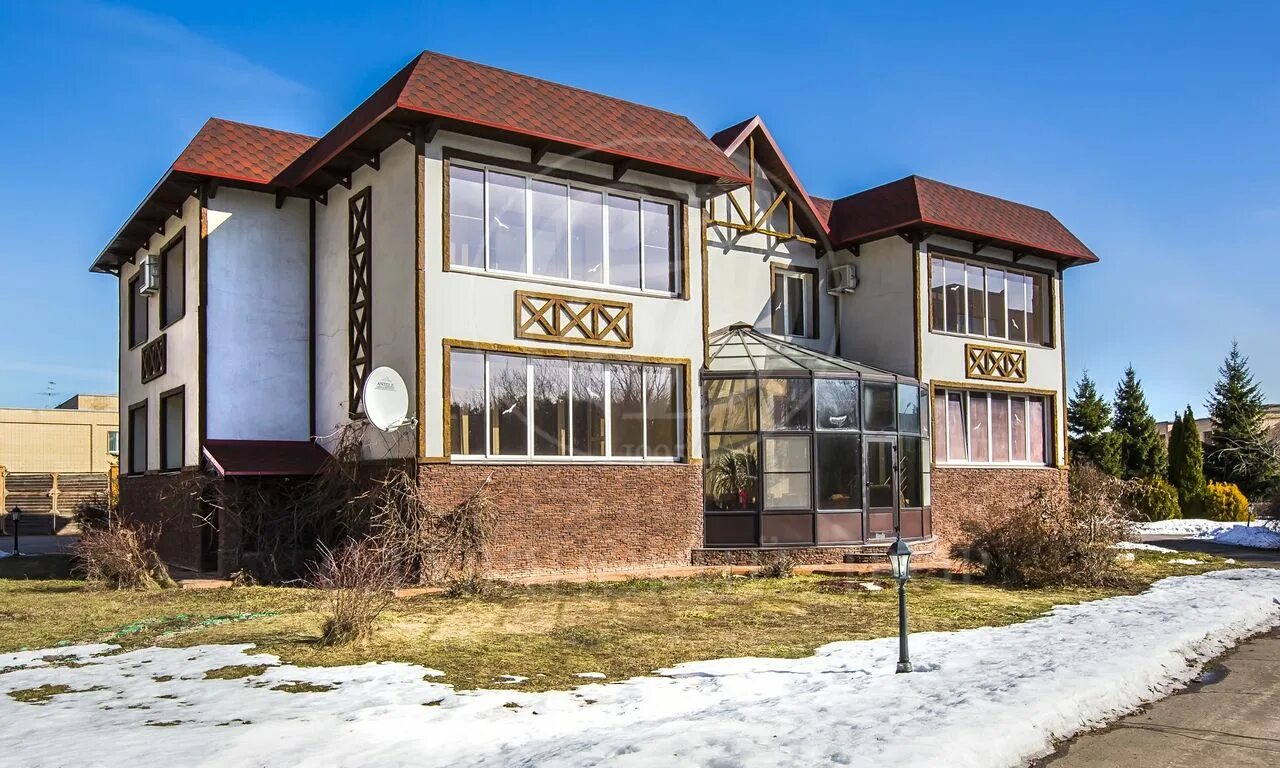 Снять дом московское шоссе. Дом в сколково. заречье сколково дом продажа. продажа таунхаусов на сколковском шоссе.