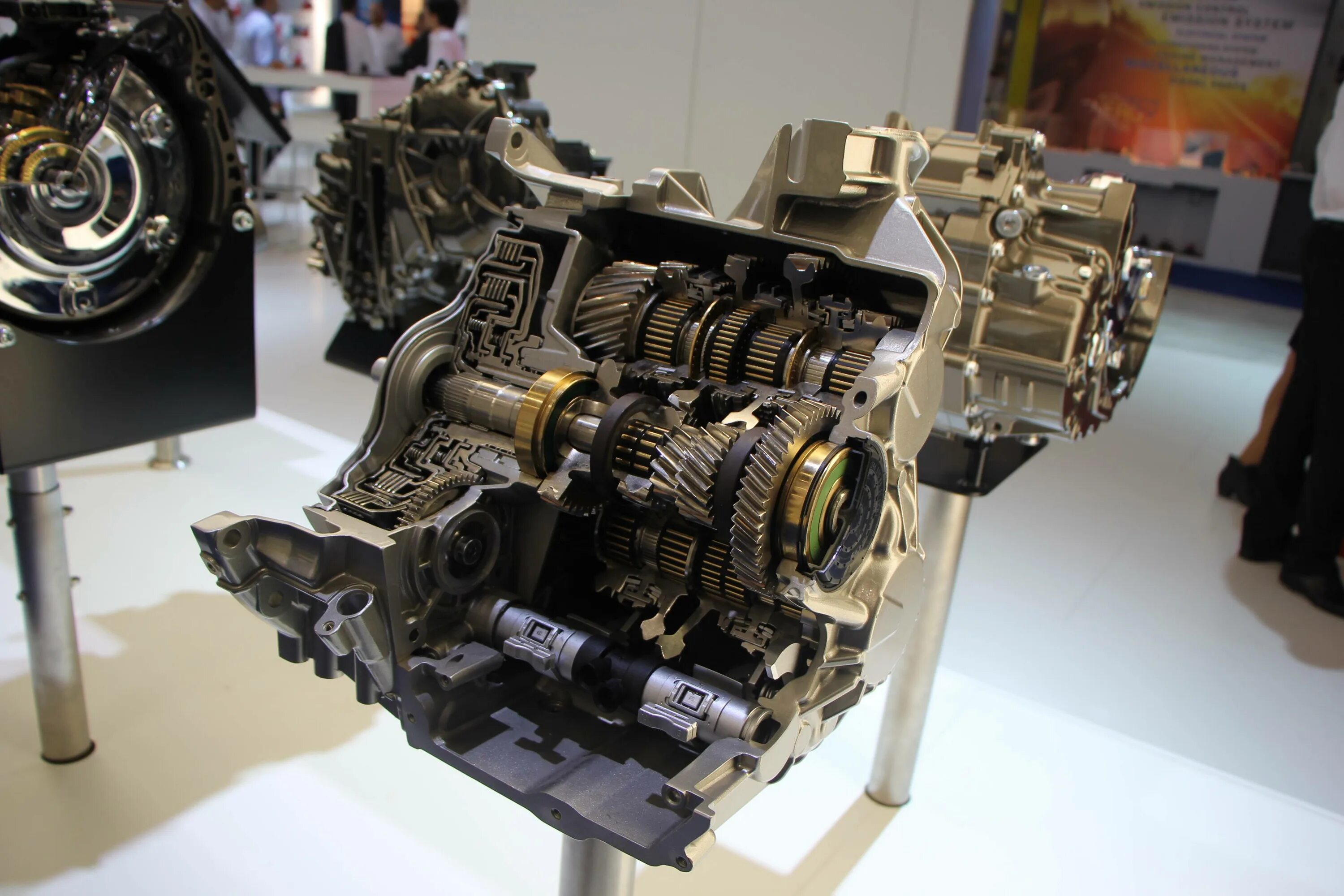 Какие коробки передач самые надежные. 5. Коробка zf 8hp. Варианты акпп. Какие коробки передач самые надежные.