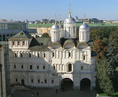 Дворцы и храмы московского кремля