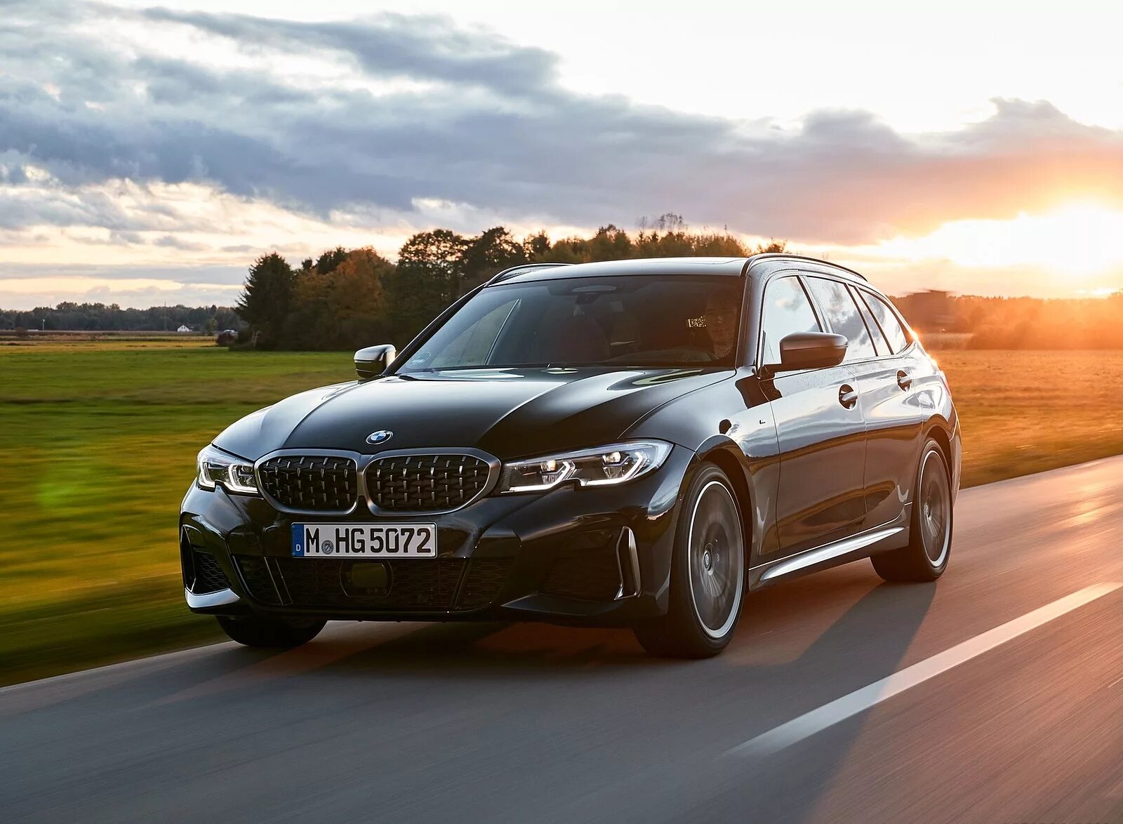 Car x drive. BMW m340i XDRIVE Touring. BMW m340i XDRIVE Touring g21. BMW 340i универсал. BMW m340 XDRIVE.