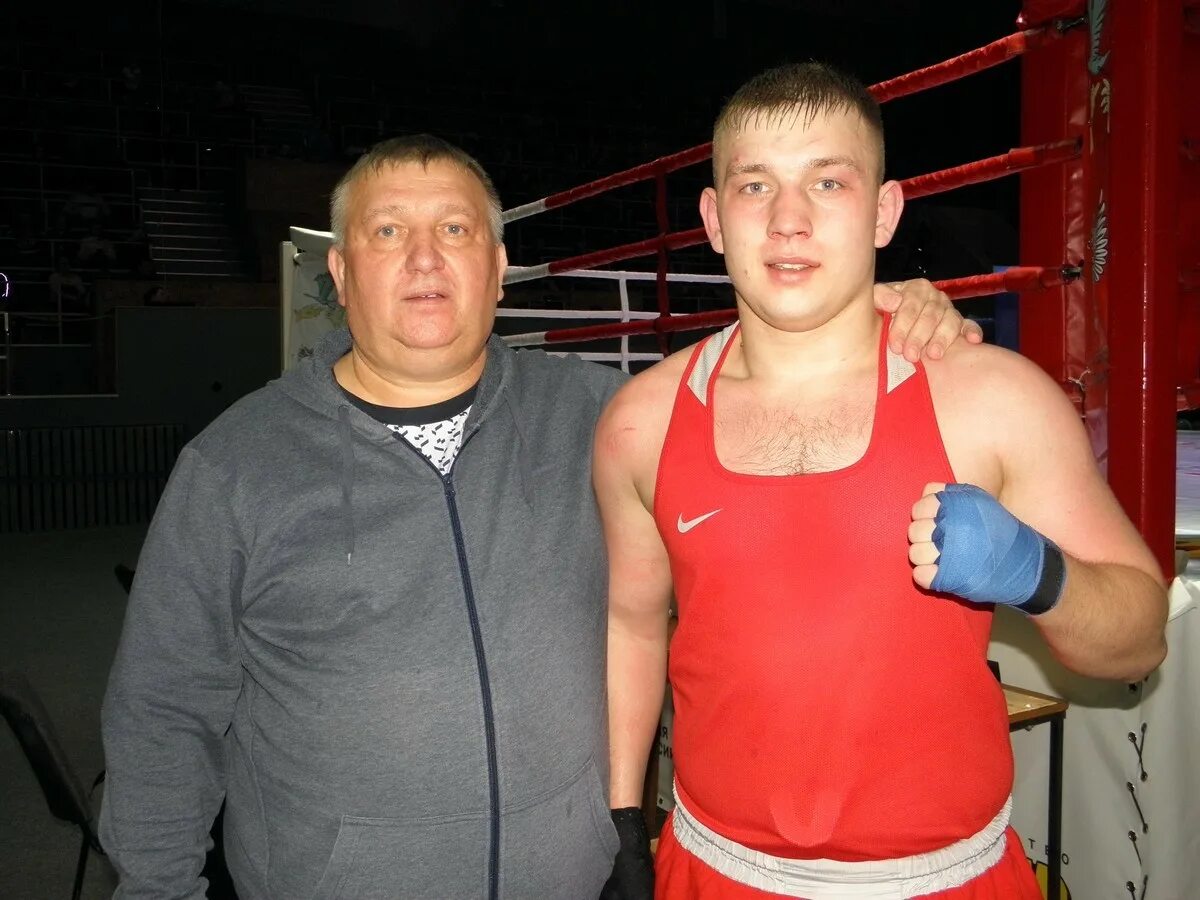 Бато Михайлович бокс. Andrei Mikhailovich боксер.