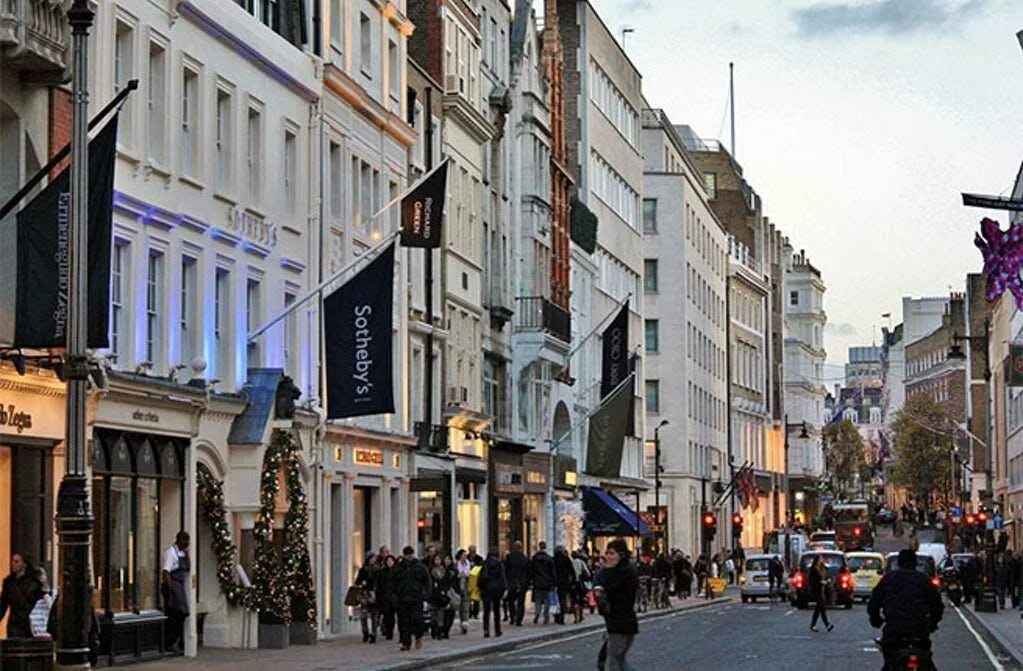 Дэниел крейг 2021 лея седу. Премьера джеймс бонд 2021. Bond street лондон. Дэниел крейг джеймс бонд 2021. Дэниел крейг джеймс бонд 2021.