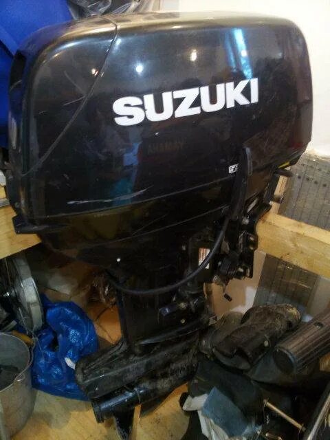 Лодочные моторы сузуки дт 40. Лодочный мотор suzuki dt 30. Лодочный мотор suzuki dt 30. Лодочный мотор сузуки 40dt. Мотор сузуки 40 dt.