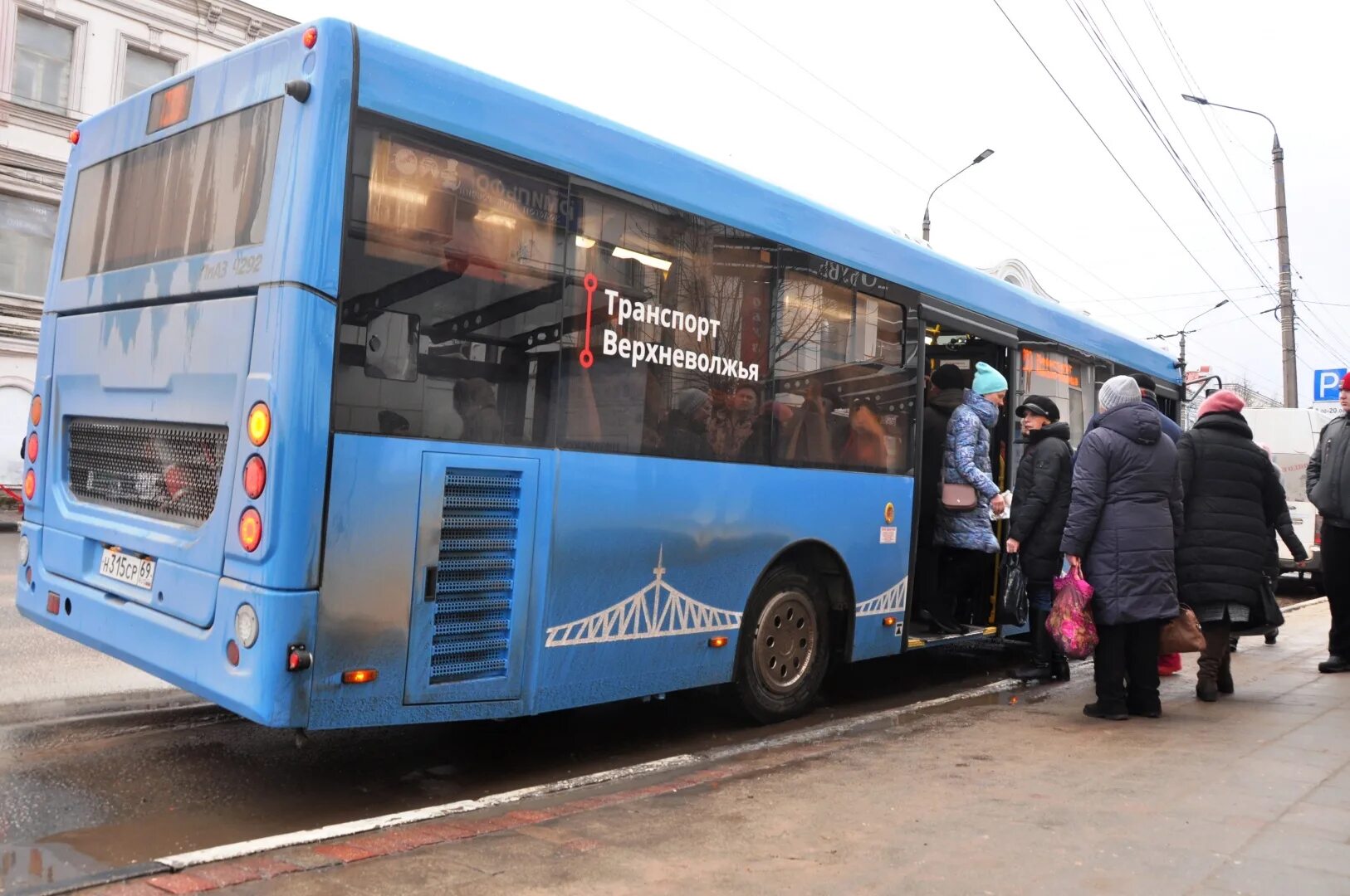 Транспорт Верхневолжья Тверь автобус. Тверской автобус транспорт Верхневолжья. Автобус Верхневолжья Тверь. Автобусы в Твери Верхневолжье. Номера автобусов в твери