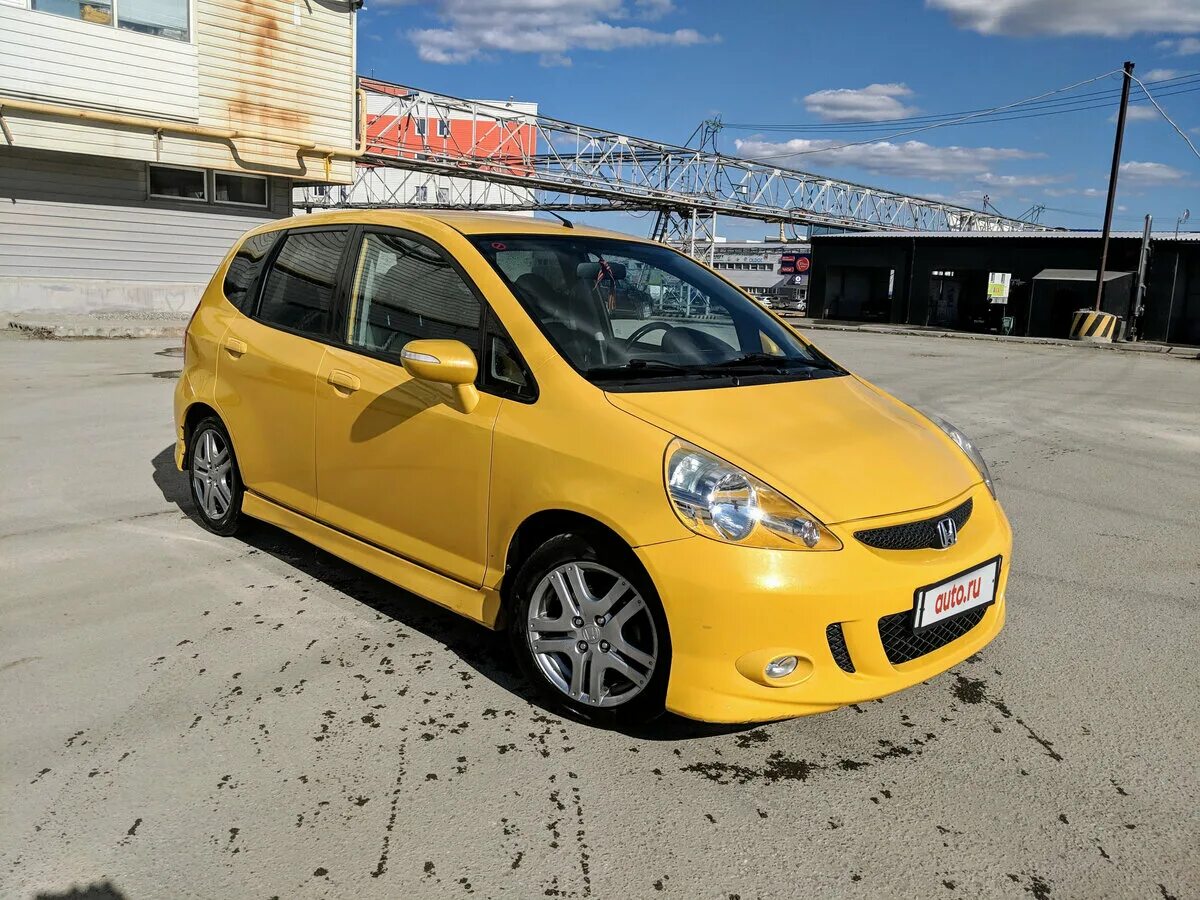 Honda Jazz 2008 желтая. Хонда фит 2007 желтая. Honda Jazz 2008. Honda Jazz 2008 Sport. Honda желтая