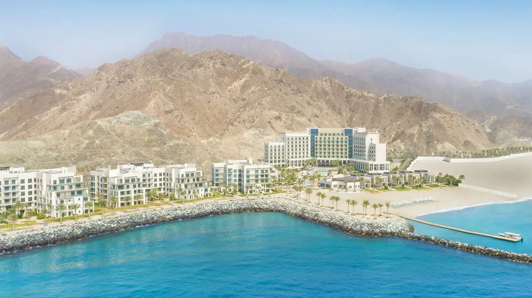 Эмират Эль-Фуджайра. Ле Меридиан Фуджейра Резорт 5. Оманский залив Фуджейра. Эмират Эль-Фуджайра отели.