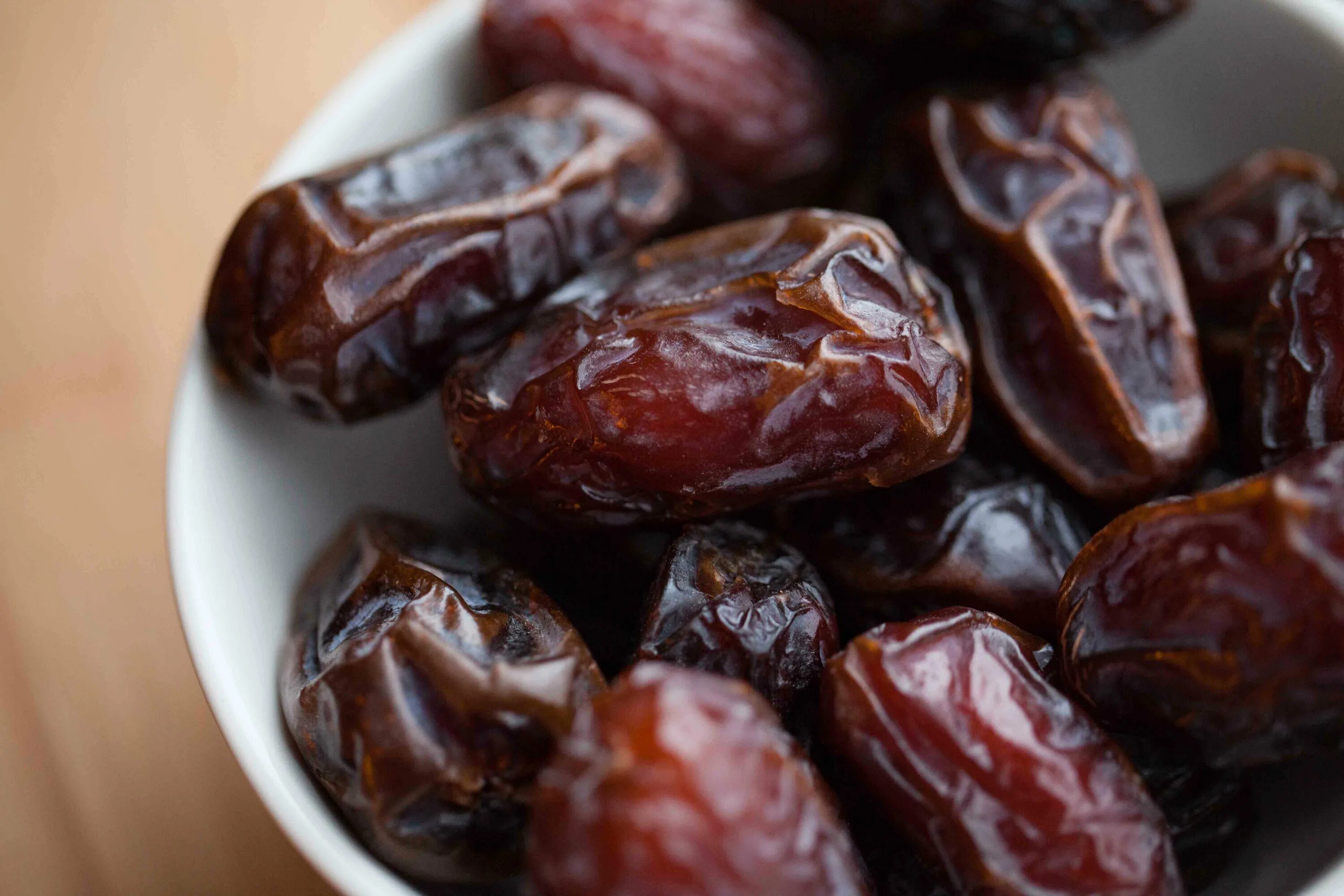 M dates. Финики hurma хурма. финики сафави. финики аджва дерево. финики медовые fresh dates.