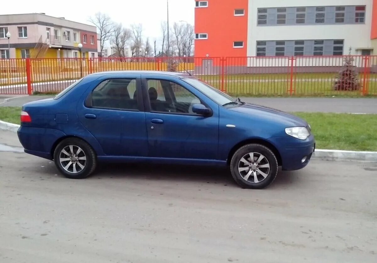 Рено альбеа. Фиат альбеа седан 2008. fiat albea 2008. fiat albea на литье. фиат альбеа на 15 дисках.