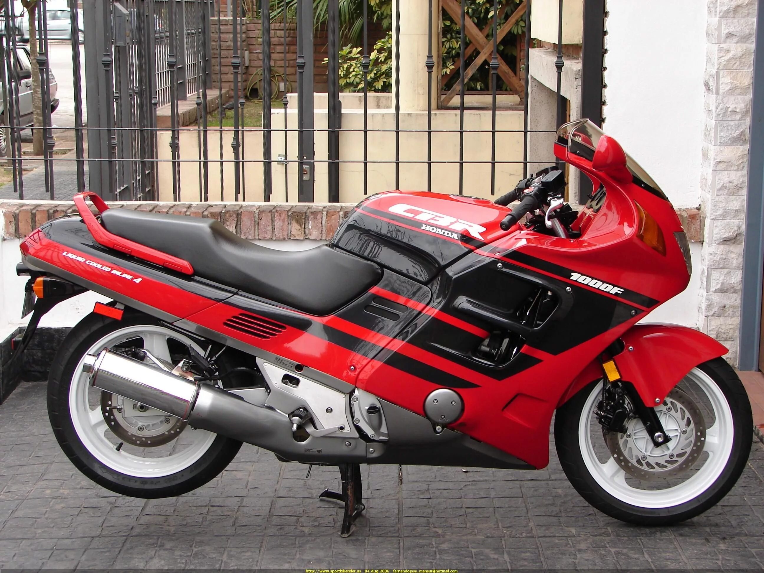 Мотоцикл honda 1000. Honda CBR 1000f. Мотоцикл Honda CBR 1000 F. Honda CBR 1000f 1991. Honda CBR 1000f Custom.