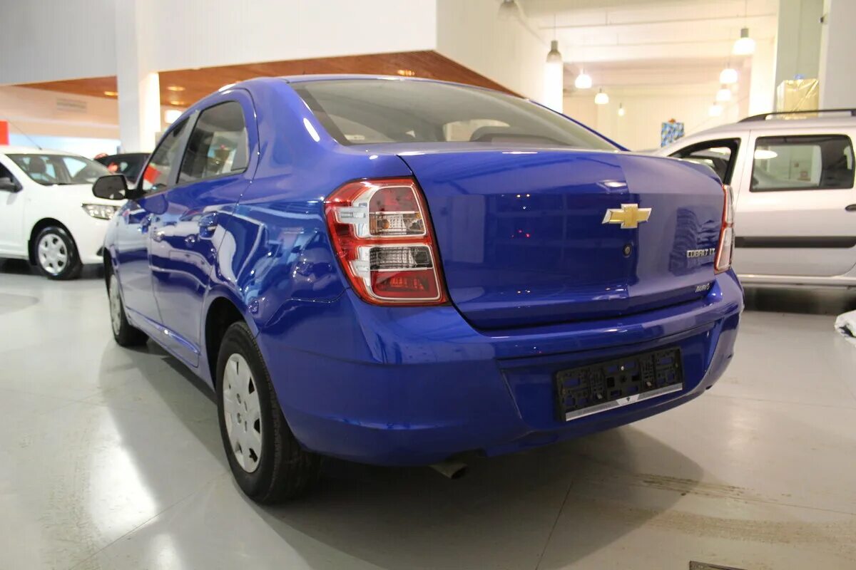 Купить у дилера шевроле кобальт. Шевроле кобальт 2022. Chevrolet кобальт 2022. Chevrolet Cobalt 2022 Tuning. Chevrolet Cobalt 2013 синий.