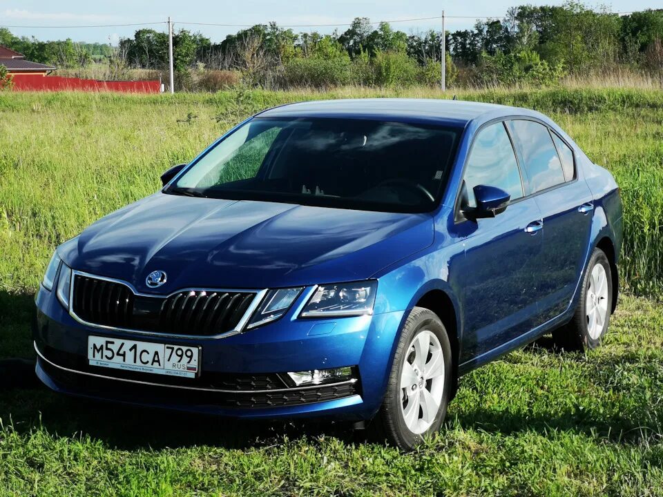 Купить шкоду в тюмени. Skoda Octavia 1.2.