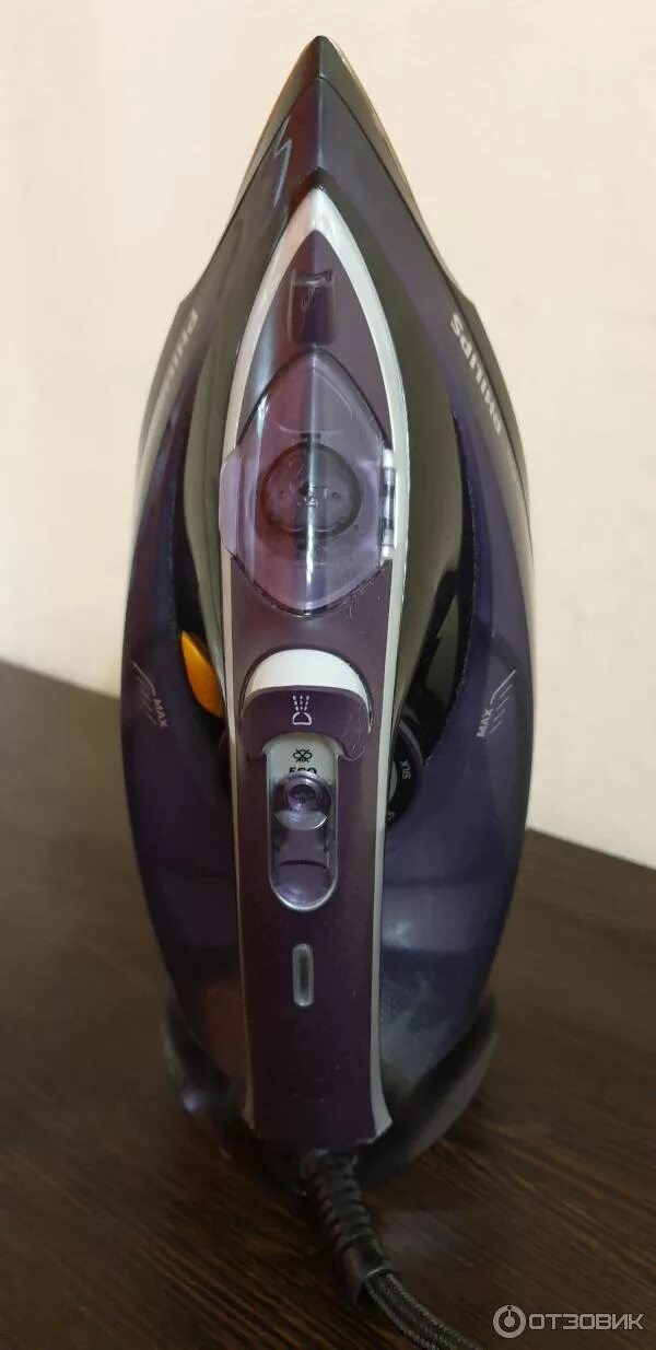 Как почистить утюг филипс от накипи. Philips Azur Pro 2800w. Philips 2800 Azur. Утюг Филипс gc409. Утюг Филипс Азур.