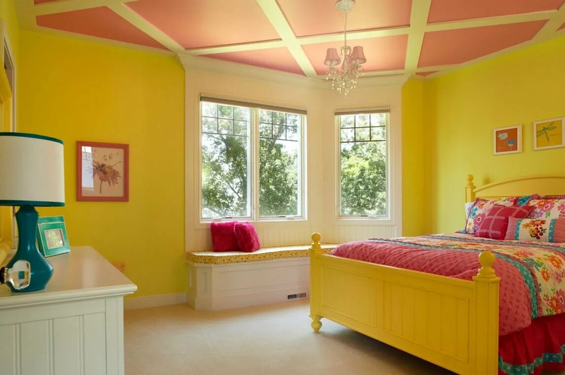 Сочетание цветов потолка. Желтый цвет в интерьере. Спальня в ярких тонах. Детская комната с желтыми стенами. Комната в желтом цвете.