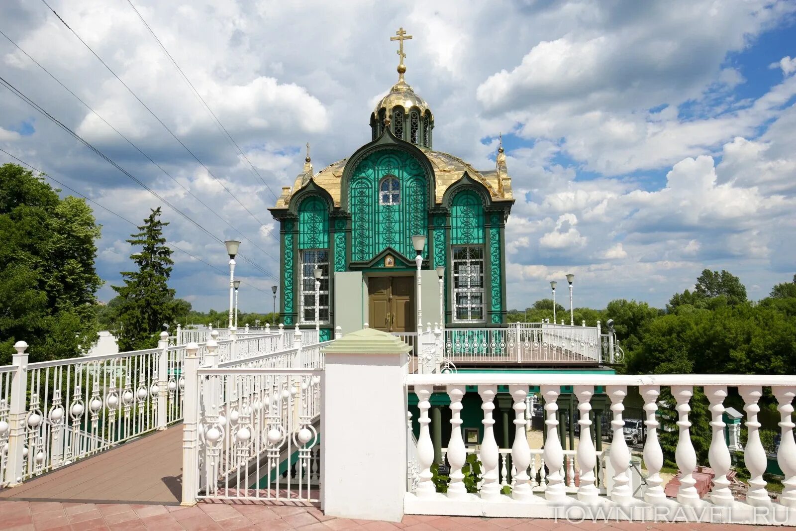 Красивые тамбовские места. Тамбов часовня Питирима. Церковь на набережной Тамбов. Тамбов. Часовня над источником Питирима.