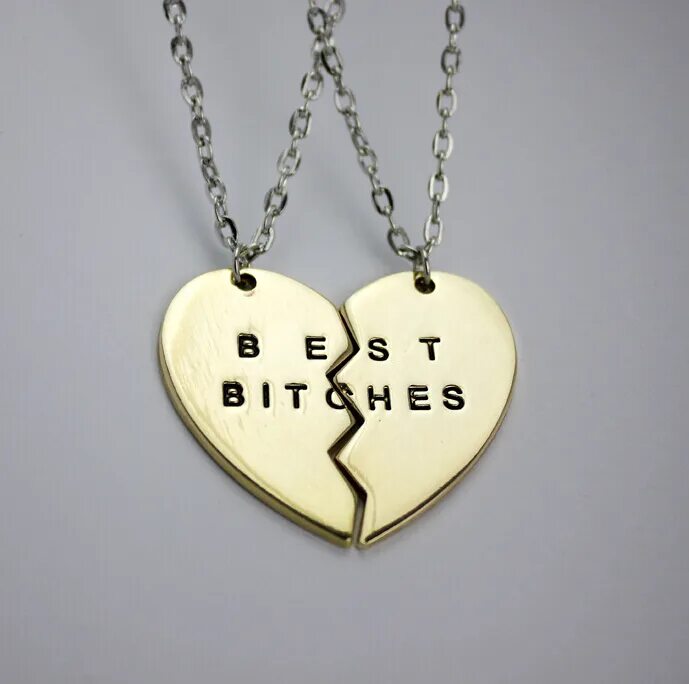 Bitch сердце. Heart bitches. футболка белая короткая с принтом женская. Best friend necklaces. Necklace in hand.