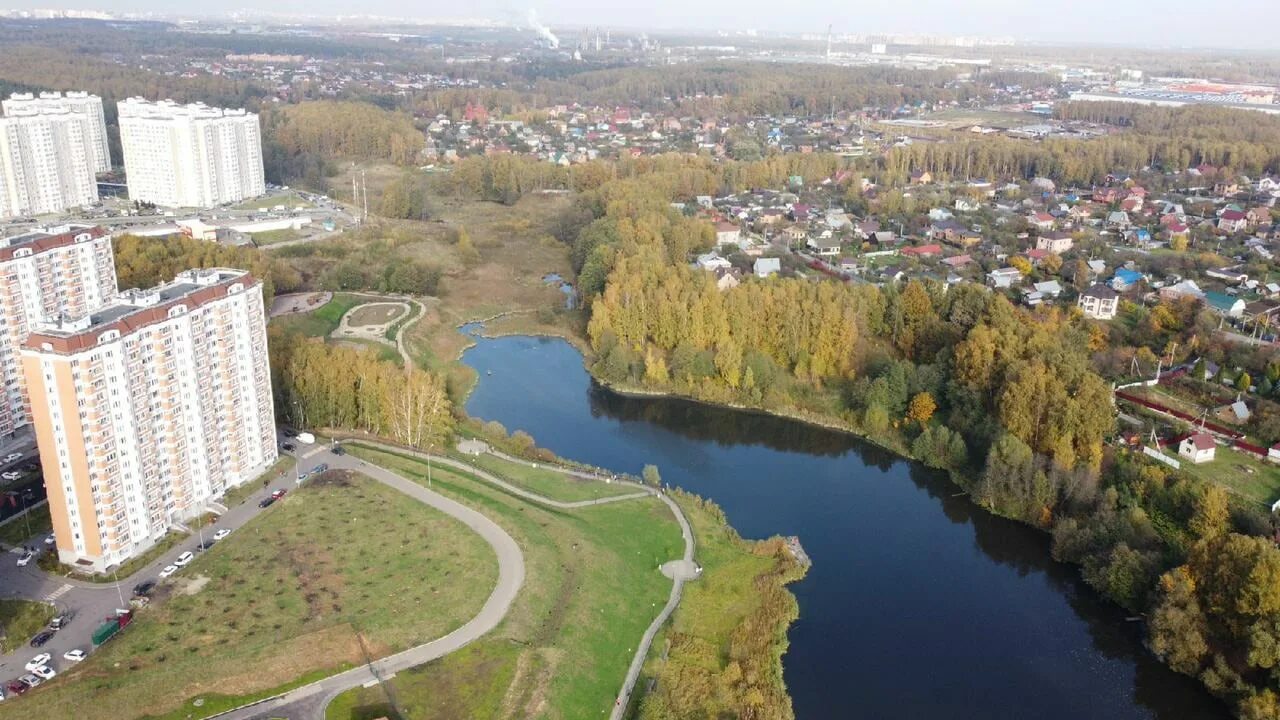 Видное деревня сапроново. Микрорайон Купелинка Видное. Река Купелинка Видное. Деревня Сапроново микрорайон Купелинка. Набережная Купелинки Видное.