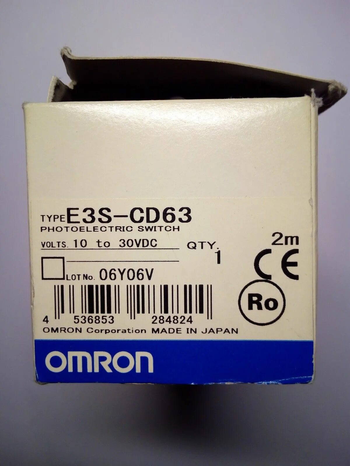 Распознавание этикетки. Оптический датчик Омрон. Omron,e3s-cd61. Оптический датчик чека нет. Omron made Ln Japan.