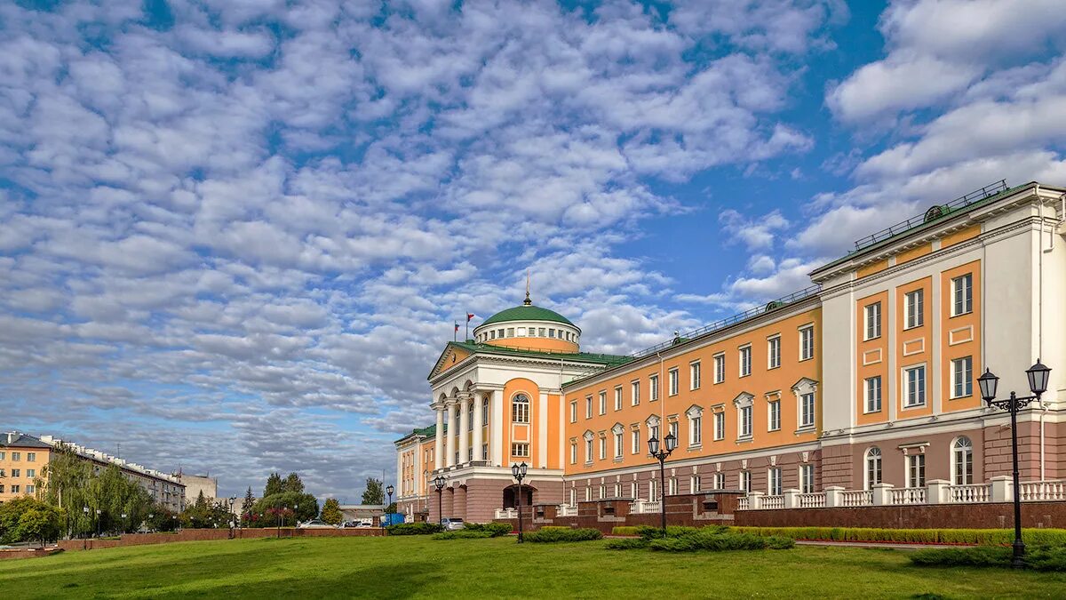 президентский дворец ижевск. резиденция главы ур ижевск. резиденция главы ижевск. резиденция главы удмуртской республики до реконструкции. резиденция главы ур.