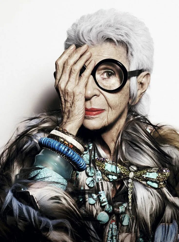 Iris apfel. Айрис Апфель. Айрис Апфель 2022. Айрис Апфель стиль. Айрис Апфель украшения.