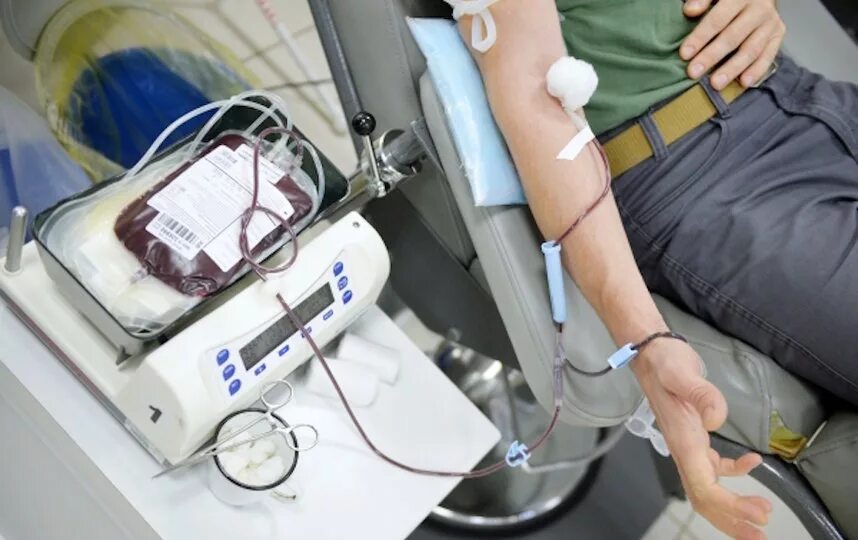Вич переливание. Оборудование в отделении переливания крови. Мобильный пункт переливания крови. Донорские организации. Кресло для трансфузиологии для доноров.