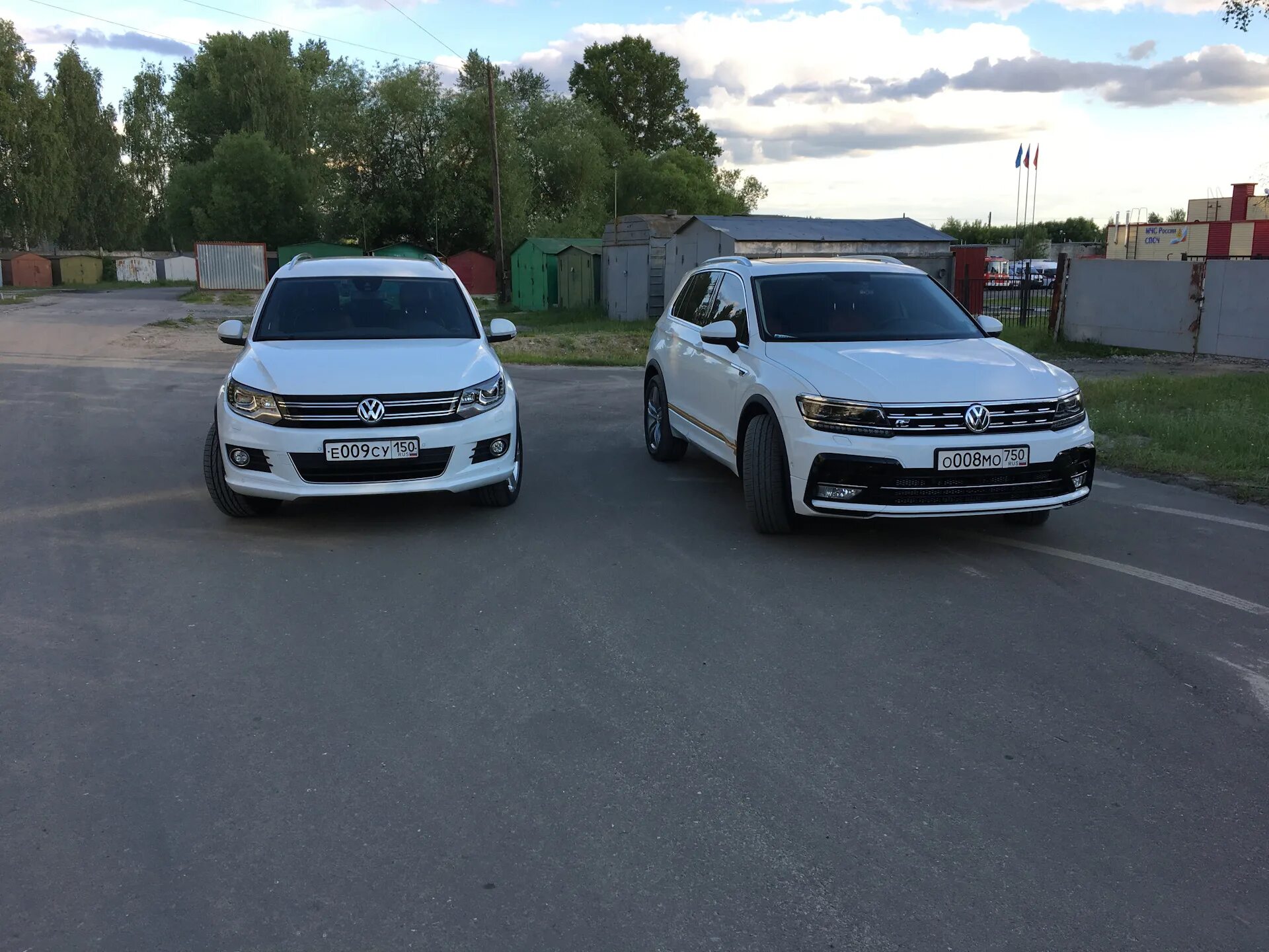 R line 1. Обвес r line tiguan. тигуан в обвесе р-лайн. обвес р лайн на тигуан 2019. р лайн обвес тигуан 2015.
