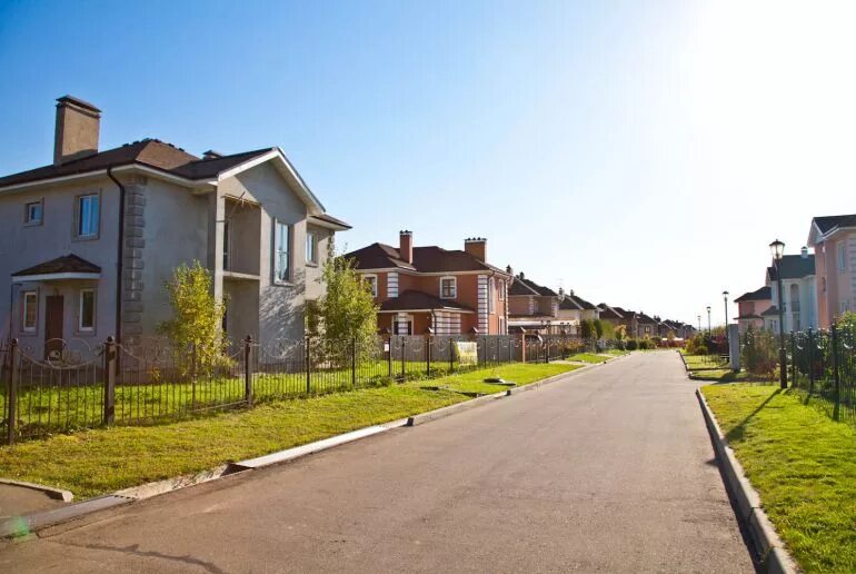 Кп приозерье. Ромашково коттеджный поселок нижегородская. Кп приозерье. Петровские аллеи коттеджный поселок. Кп приозерье истринский район.