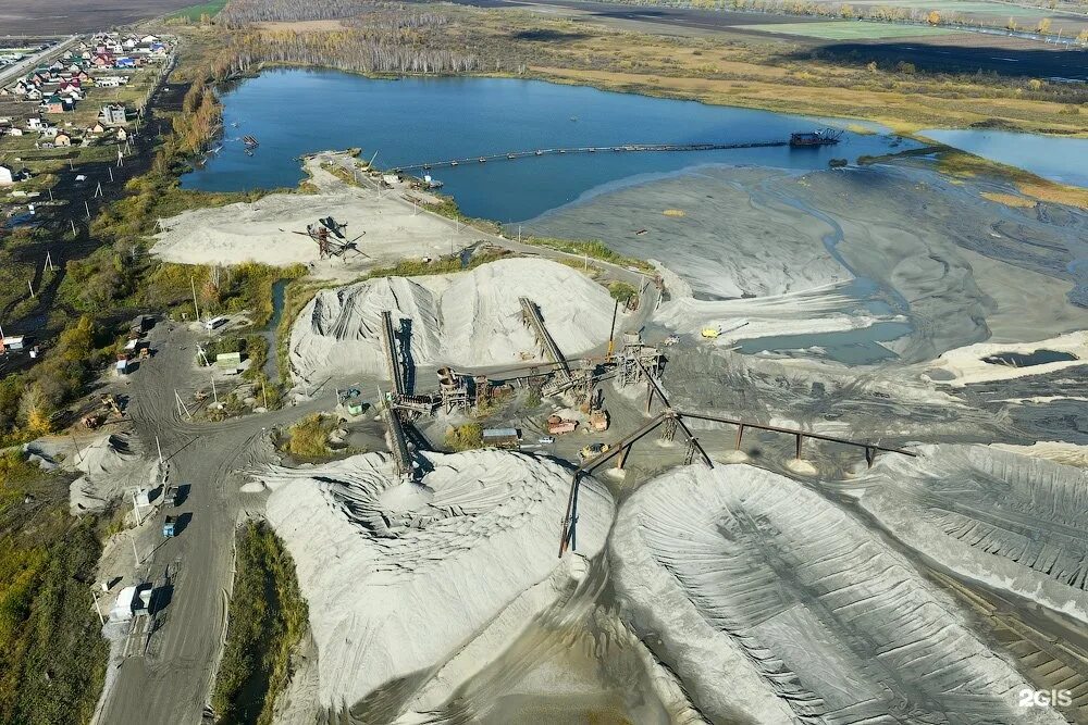 Петеневский мраморный карьер маслянинский район. Голубые карьеры листвяги. Карьер борок щебень. Карьер центр новосибирск. Абрашино мраморное озеро.