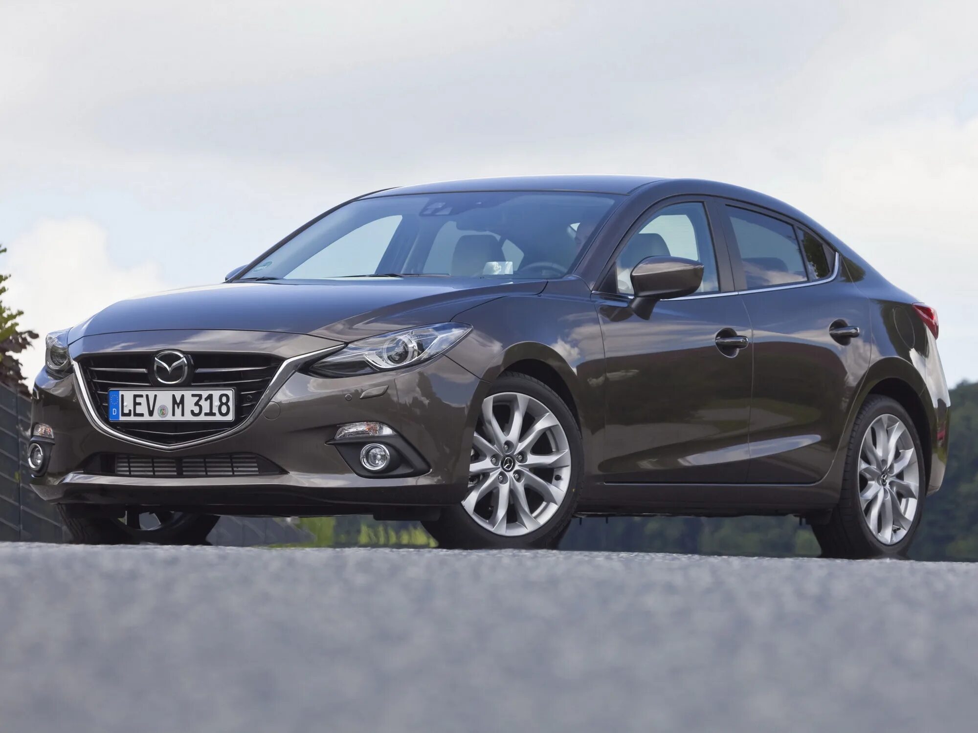 Мазда 3 вм. Мазда 3 BM седан 2014. Mazda 3 2014 седан. Мазда 3 BM седан 2013. Mazda 3 2013 седан.