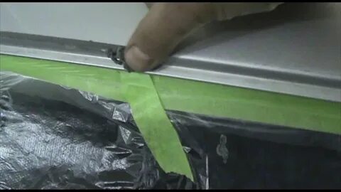 Чем удалить двухсторонний скотч с кузова