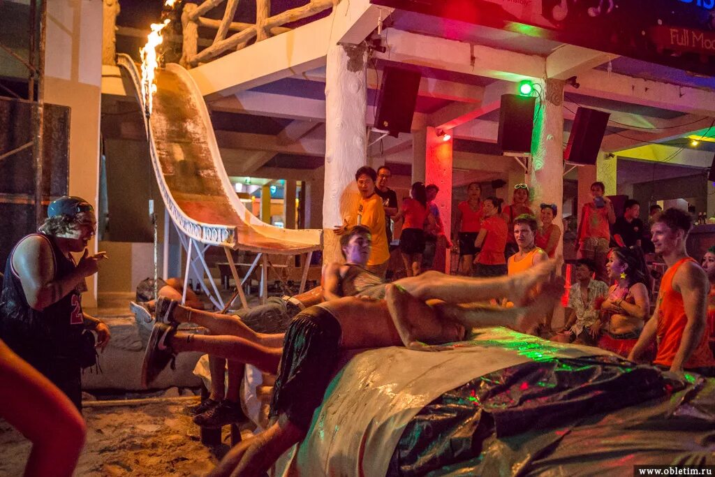 Full party. Пьяные вечеринки на пангане. full moon party панган цензура. сауна dum панган. фулл пати варолант.