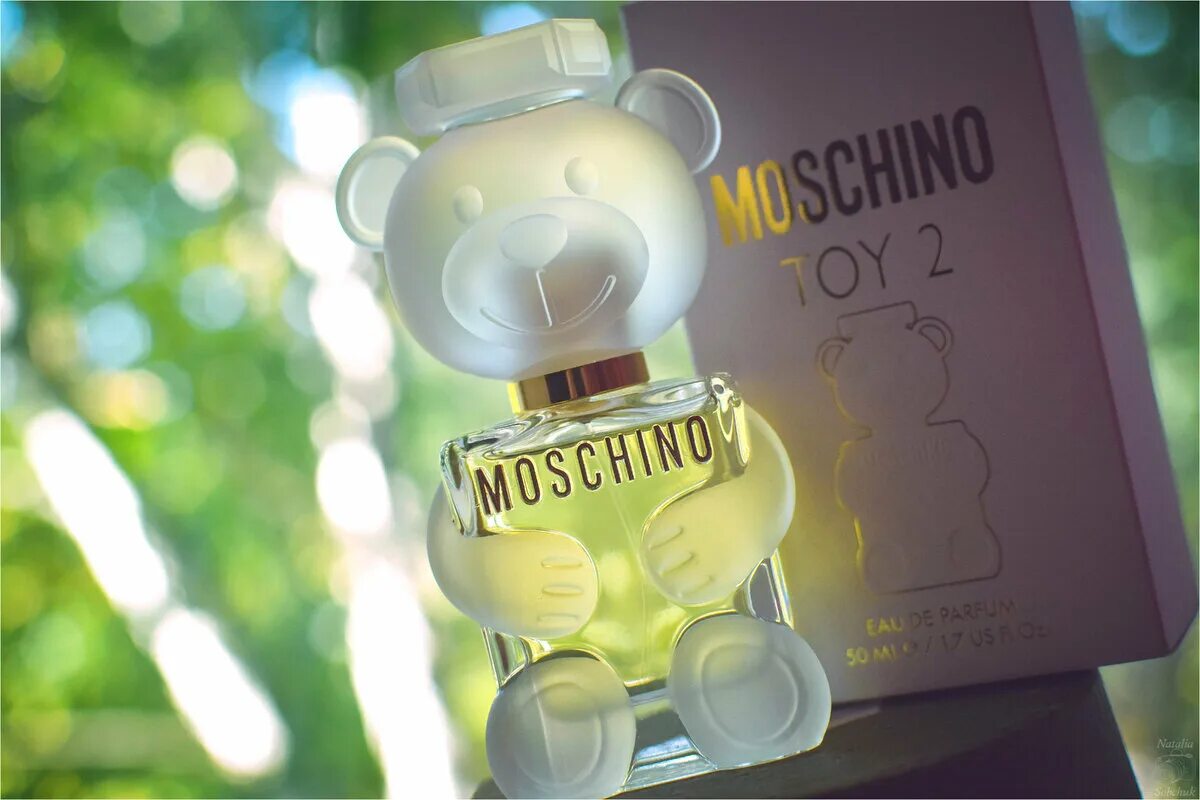 Духи москино золотое яблоко. Moschino Toy 2 EDP 100 ml. Москино Toy 2. Moschino Toy 2 100 мл. Toy Moschino Moschino 2 100мл.