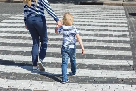 Ребенок мало гуляет на улице