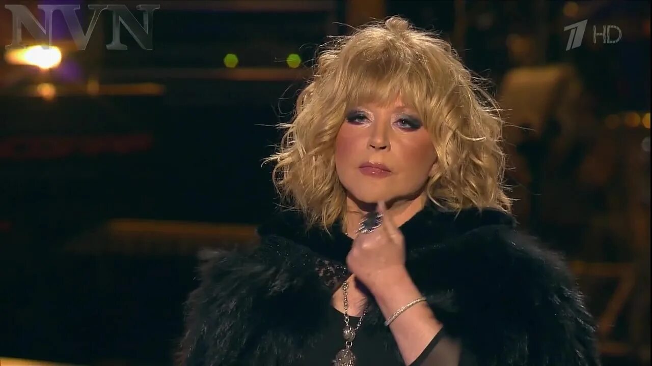 вы там наверху пугачева. пугачева эй там наверху. вы там наверху пугачева. пугачева эй там наверху. эй вы там наверху.