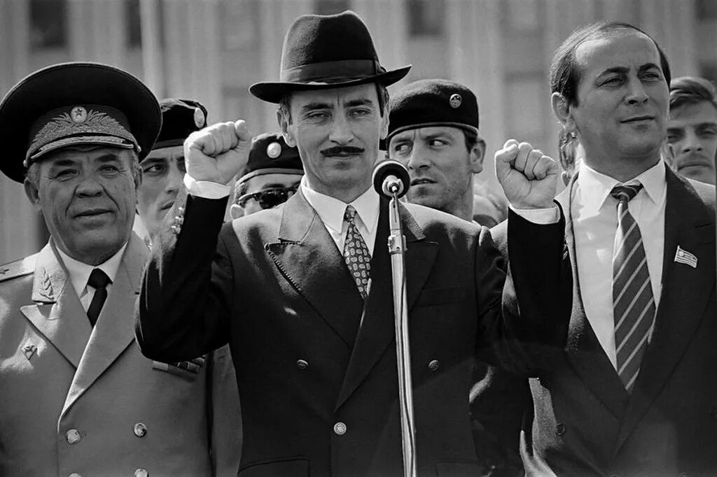 Конгресс чеченского народа 1990. Всемирный конгресс ингушского народа 2018. Конгресс чеченского народа. Чеченский конгресс. Израйилов абдулкахир магомедович.