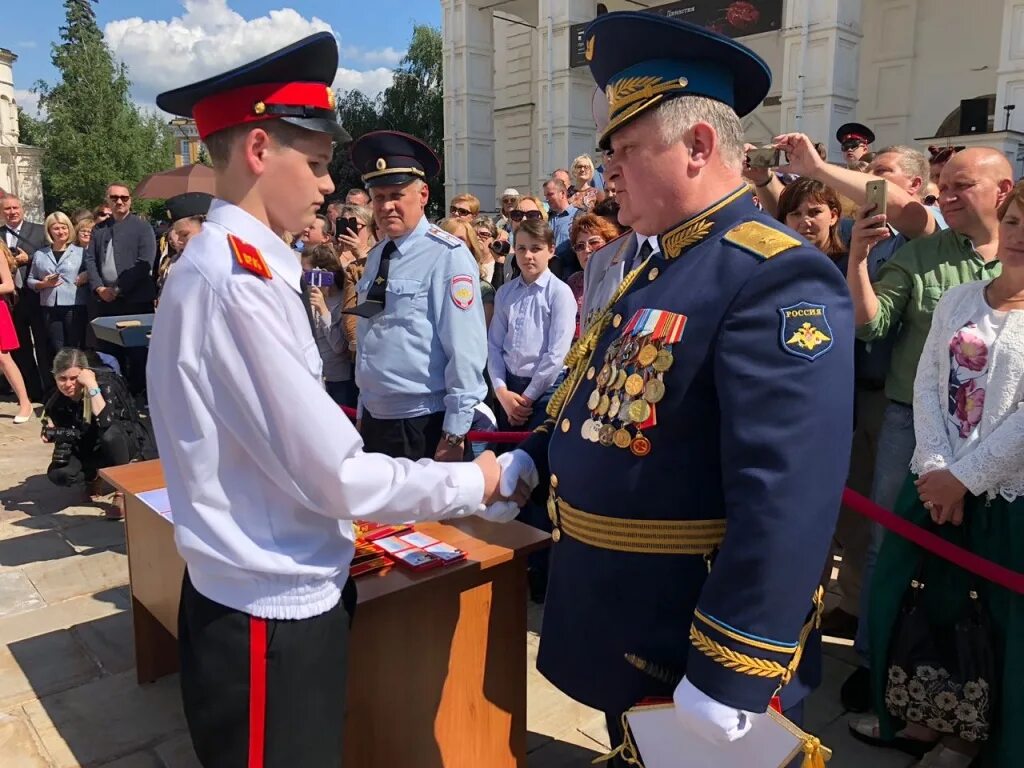 Сайт первого московского кадетского корпуса. Первый Московский кадетский корпус. Первый кадетский корпус в Москве Вучетича. Кадетский корпус в Москве корпуса.